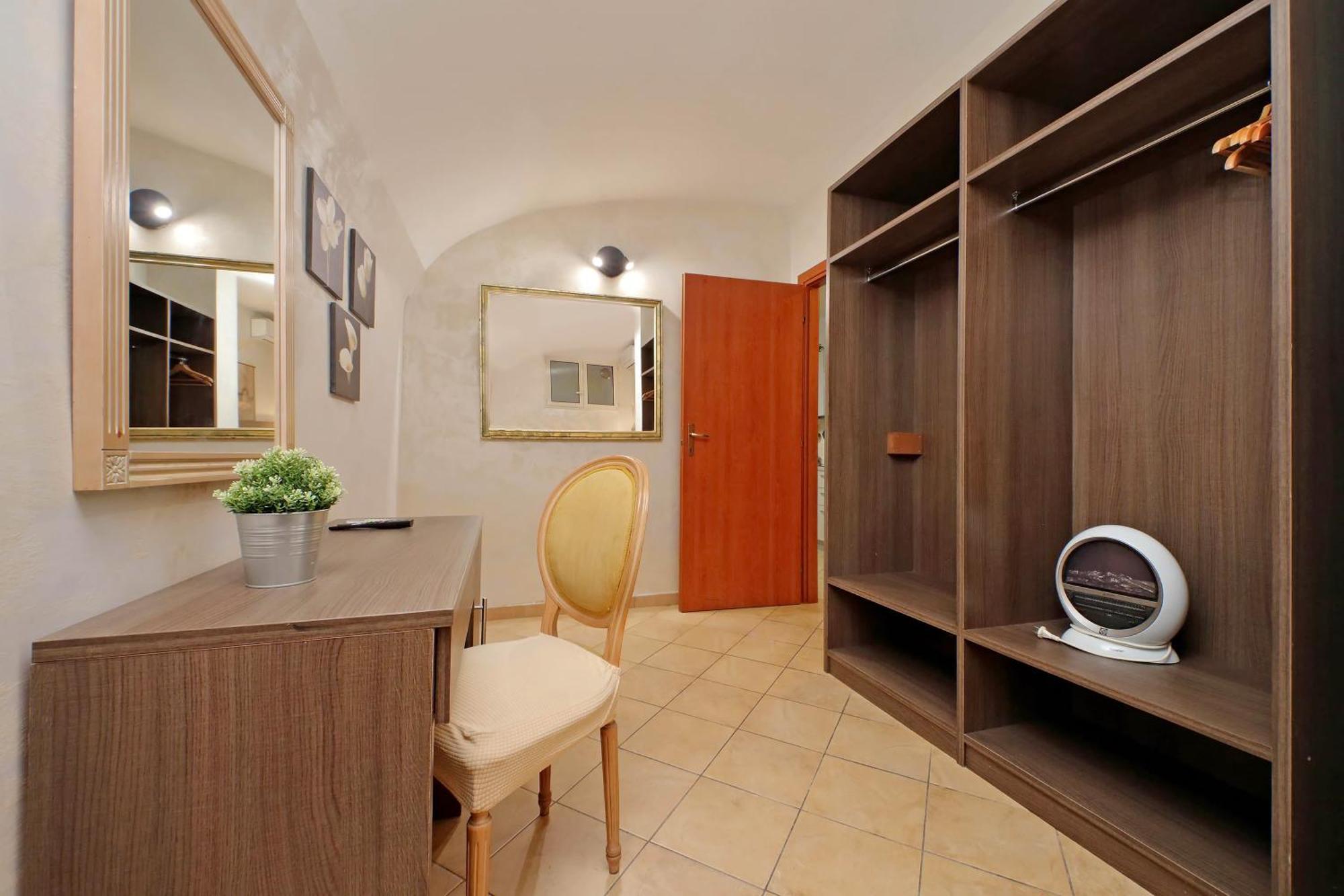 Gallery Apartment *