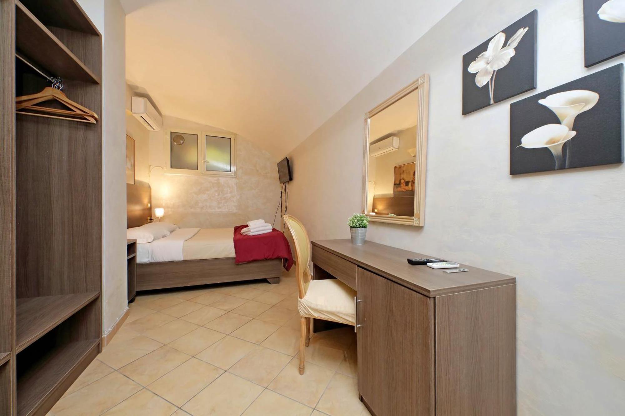 Gallery Apartment Rome
